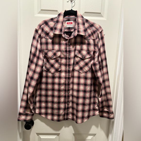 Wrangler Tops - Women Wrangler flannel